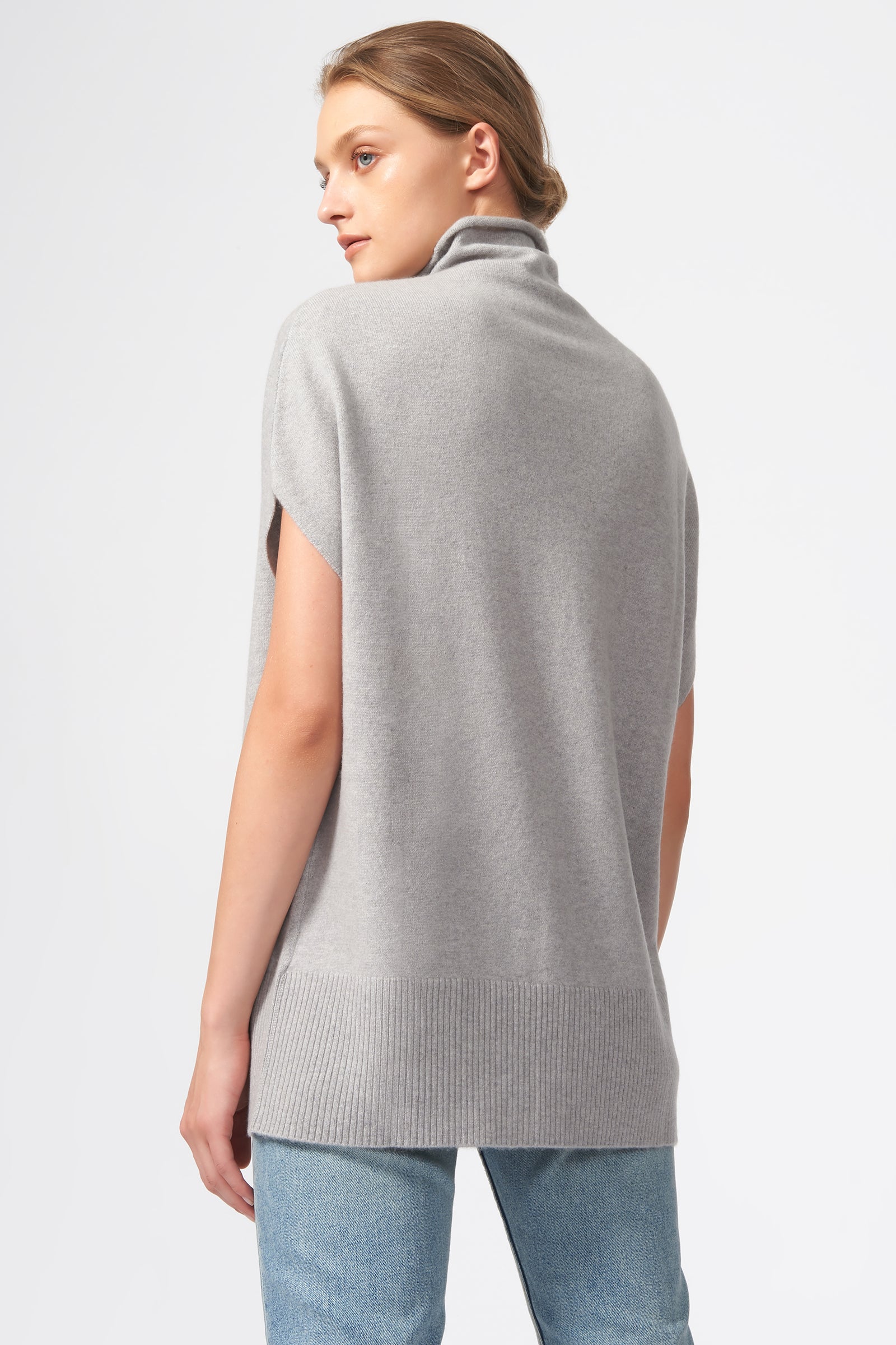 Shop All Cashmere Funnelnecks, V Necks, and Ponchos – KAL RIEMAN