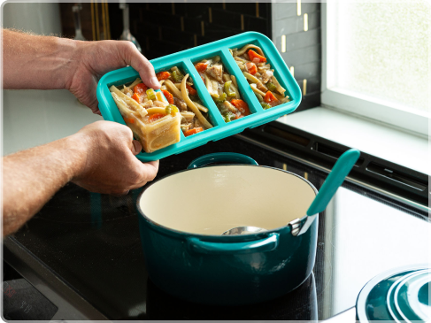 Kinggrand Kitchen 1-Cup Silicone Freezer Tray with Lid - 1 Pack