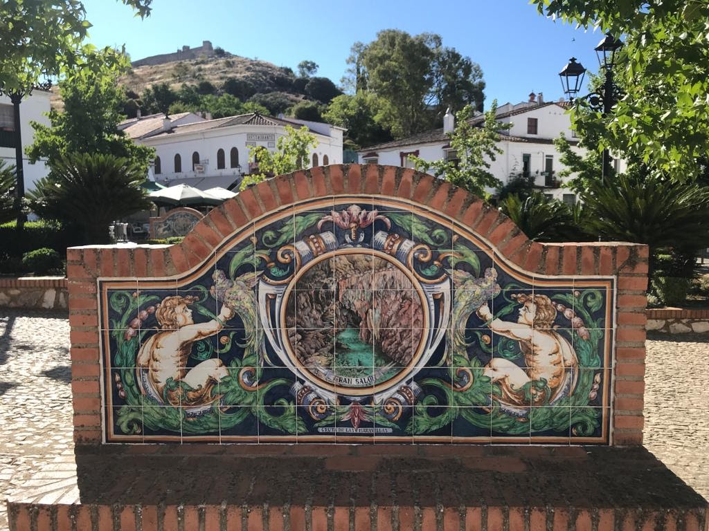 plaza gruta de las maravillas banco aracena real fabrica