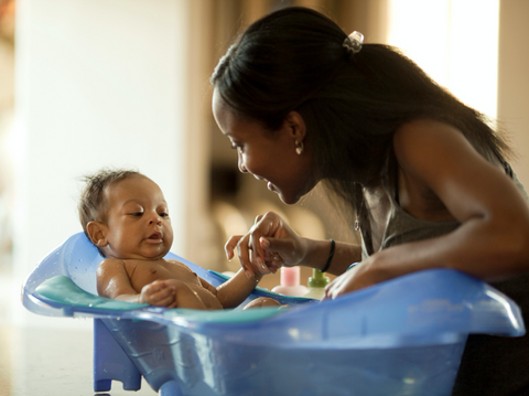 Baby's First Bath: How To Bathe Your Newborn For The First Time