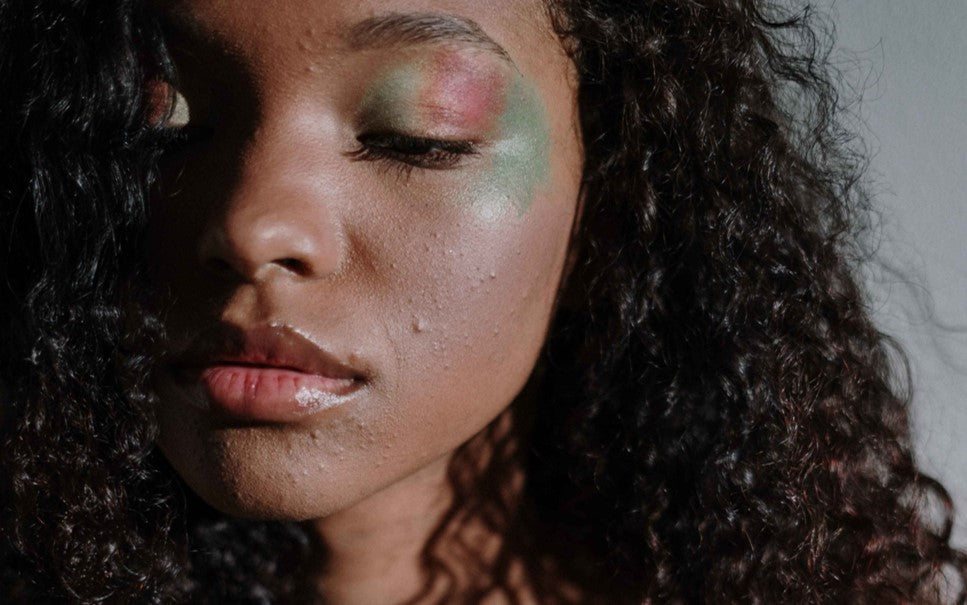 sortie Diverse varer til bundet Does Makeup Make Acne Worse? | Makeup and Acne - UpCircle Beauty