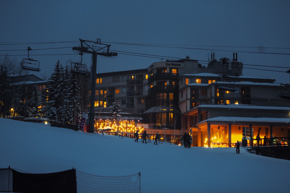 Aspen de noche