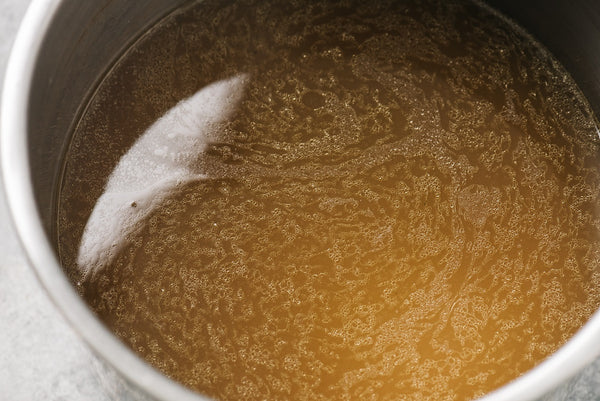 Here's a Simple Collagen Rich Anti-Aging Broth Recipe 