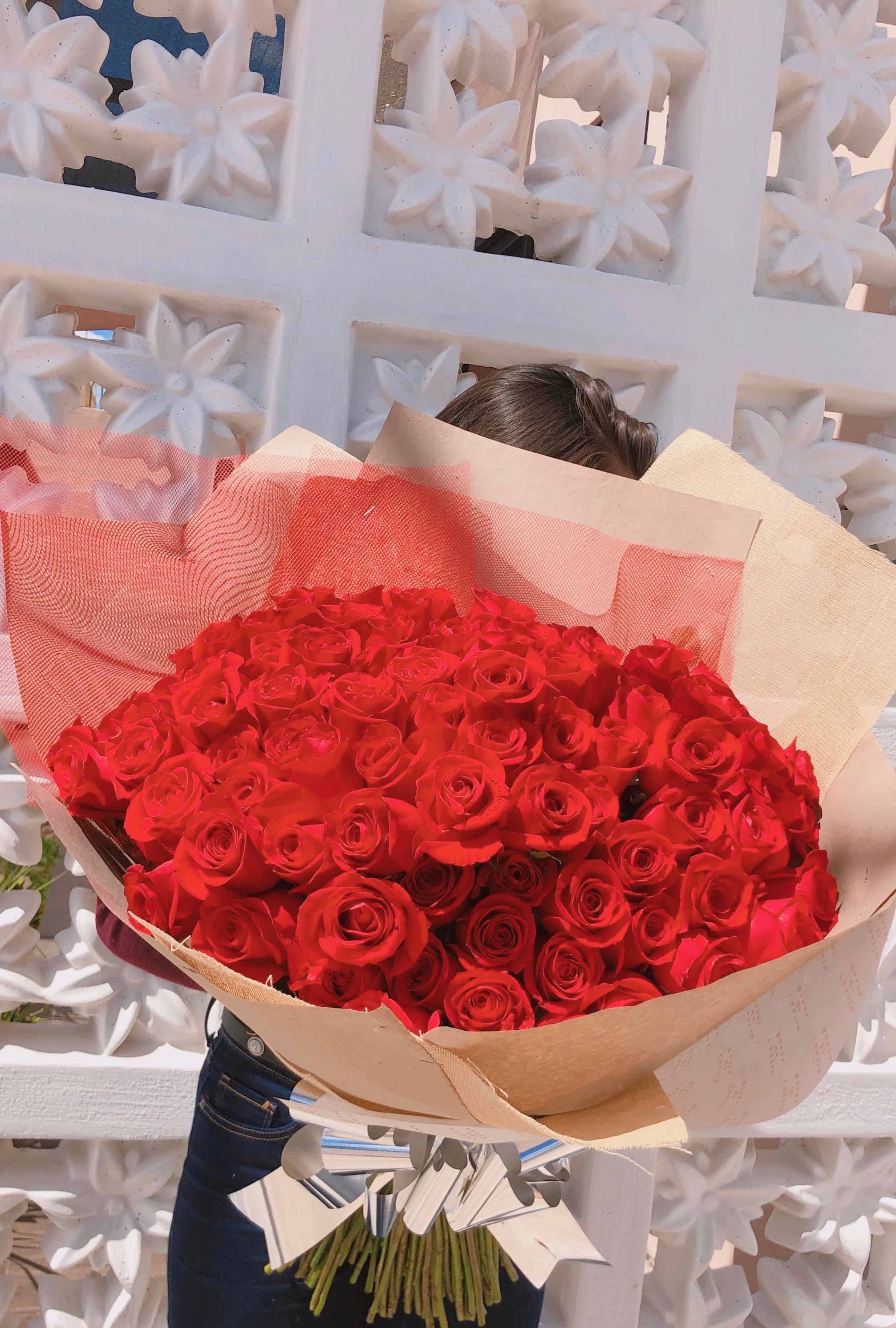 Maxi Ramo 100 Rosas – Cuarto de rosas