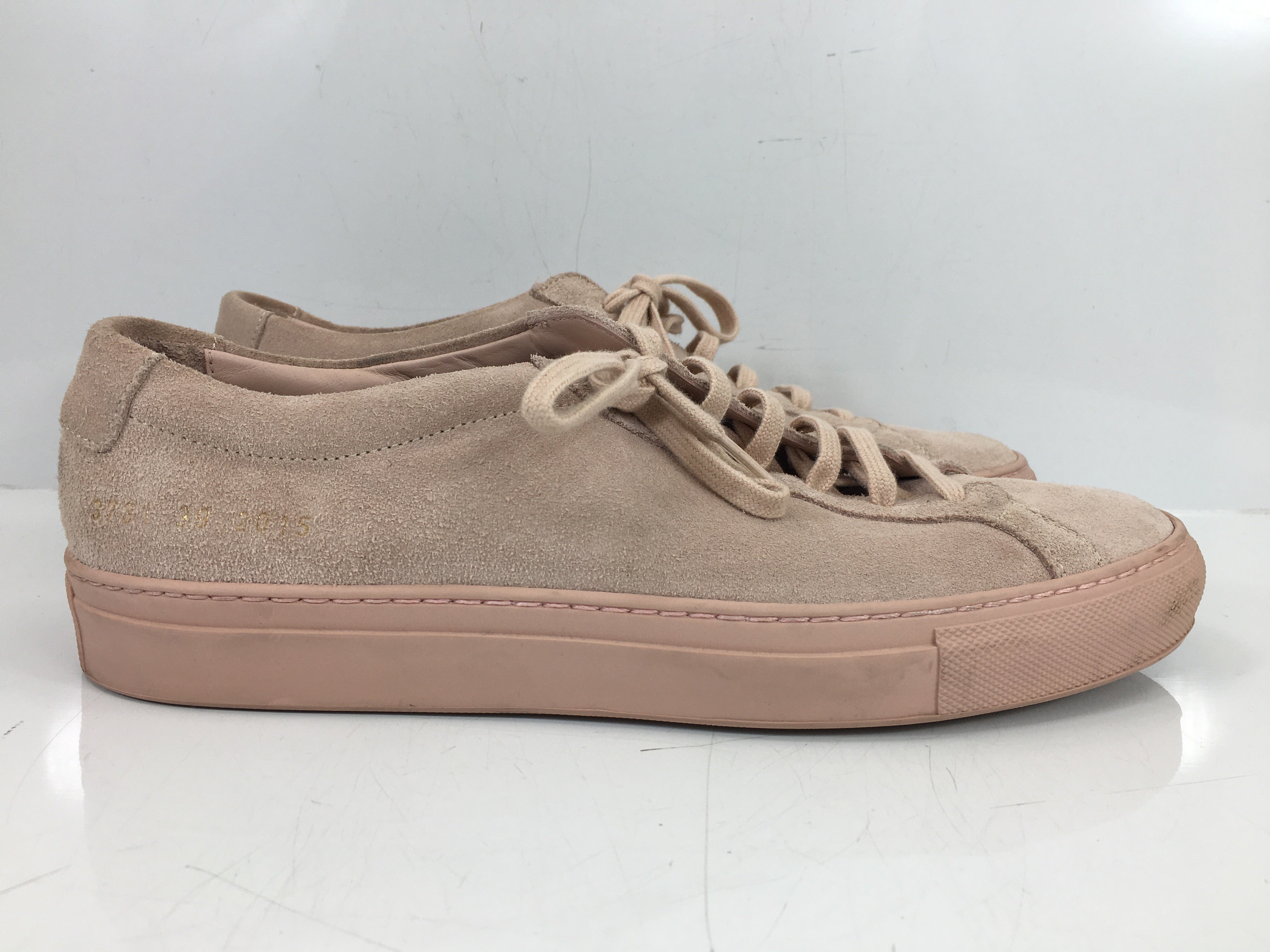 common projects pink suede
