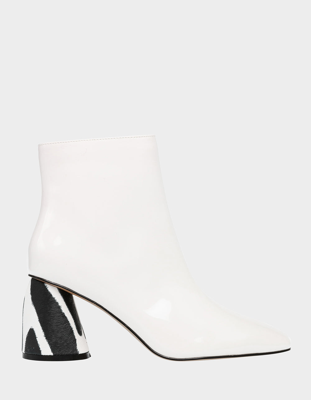 betsey johnson black and white shoes