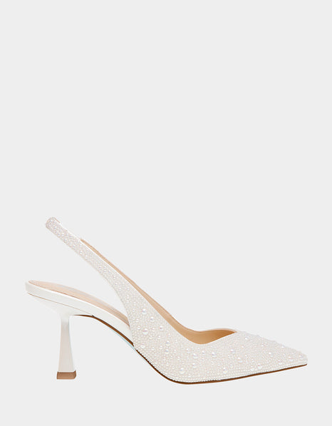 Classic bridal pumps with modern details. The Bonnie Heels by Harlo are  restocking early Jan. Preorder is available online now 🤍 As s... |  Instagram