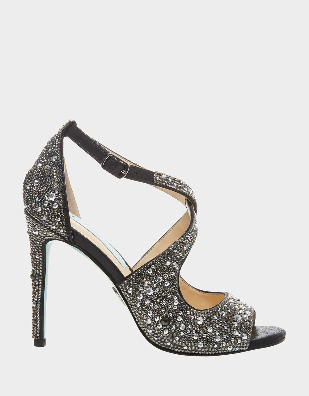 betsey johnson wall pump