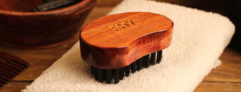 Phy-Blog-Inside-Image-1_Beard-Brush-or-Beard-Comb