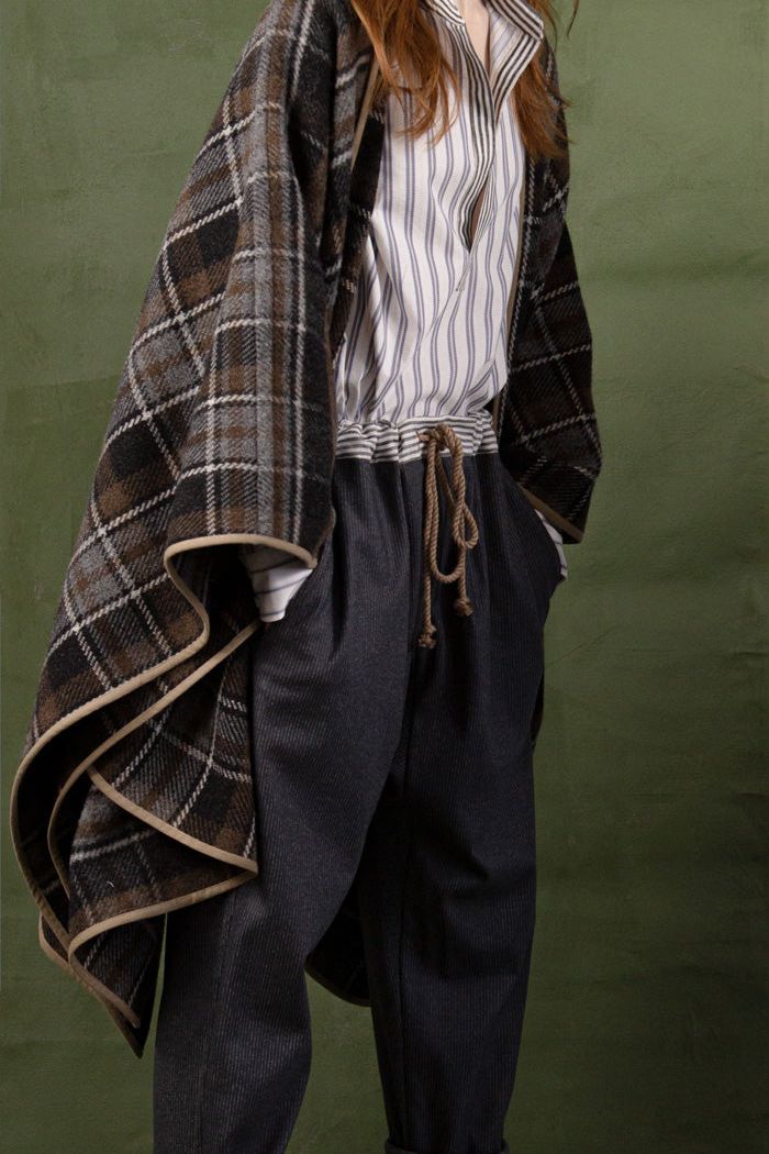 blanked plaid cloak oyster/grey