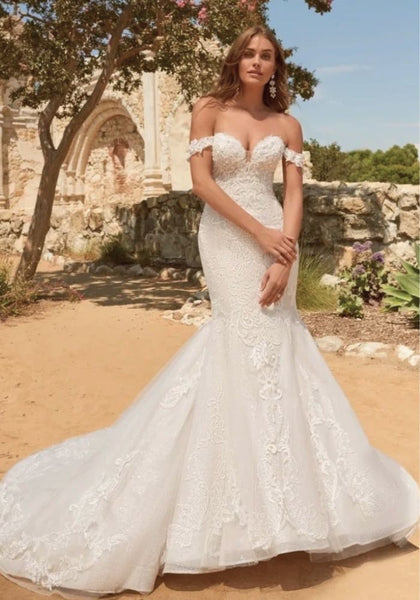 Detailed Fabric Wedding Dress for 2024