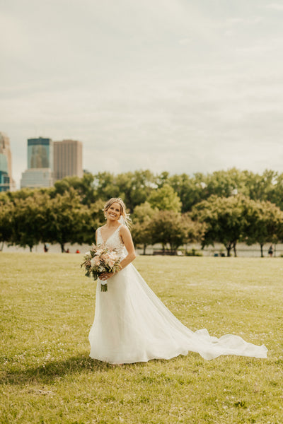 Minneapolis Wedding Shoppe Bride