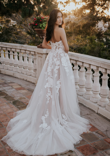 Allure Bridal Wedding Dresses  Alexandra's Boutique Allure Bridals 9904W
