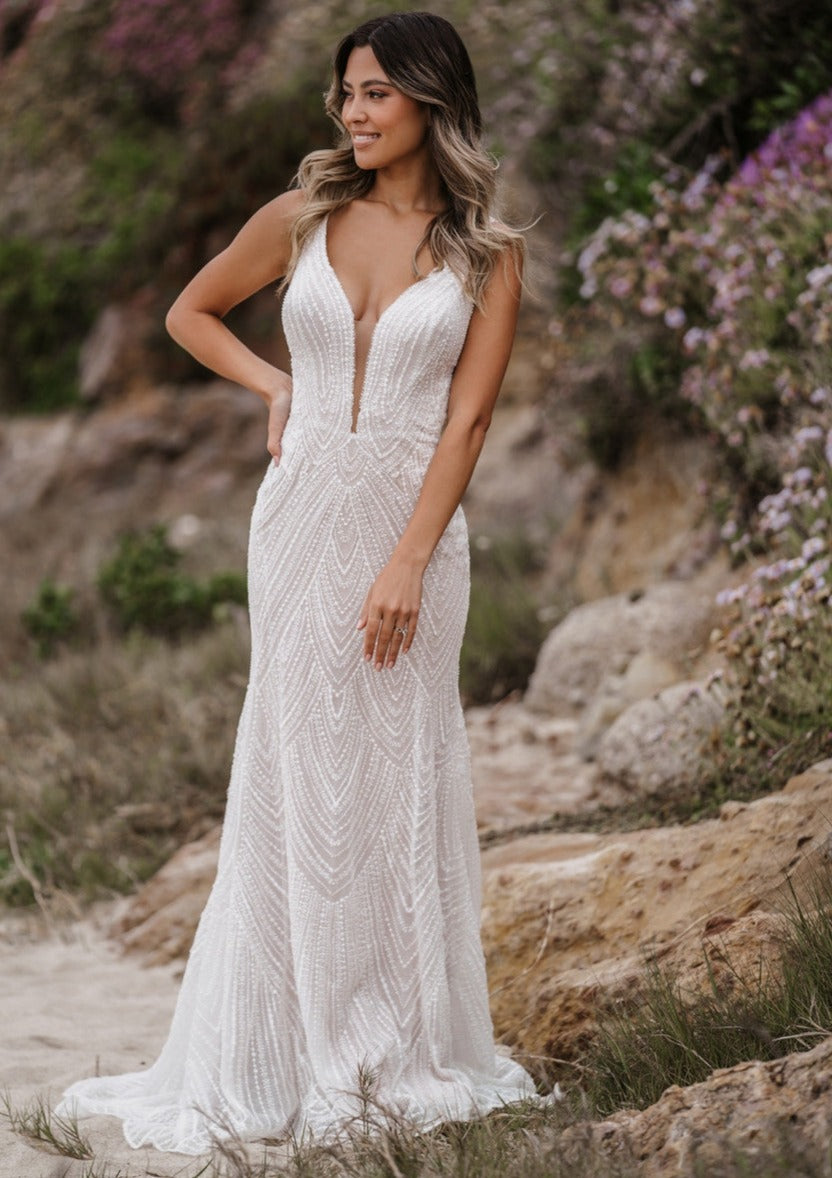 Allure Modest M686 Wedding Dress – Wedding Shoppe