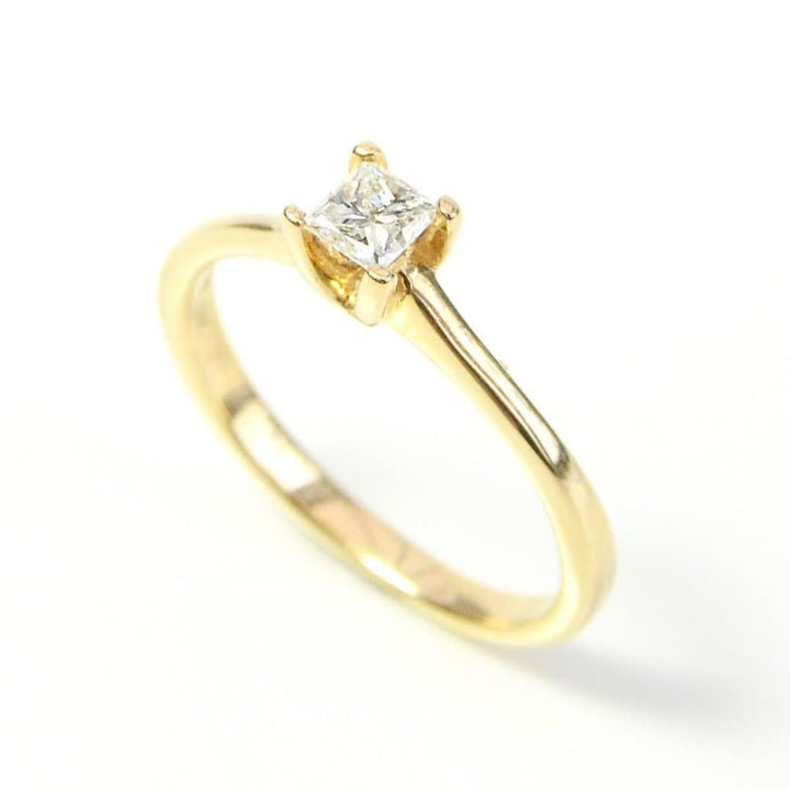 9ct Yellow Gold Princess cut Solitaire Diamond Ring