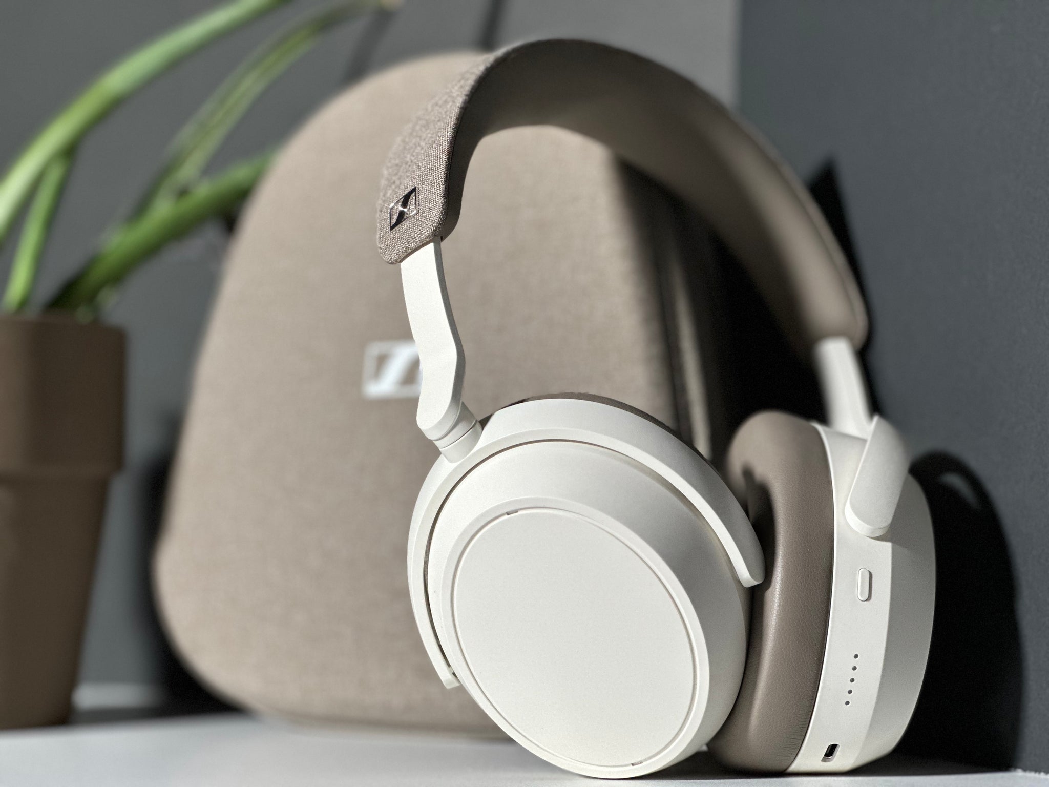 MOMENTUM 4 Wireless