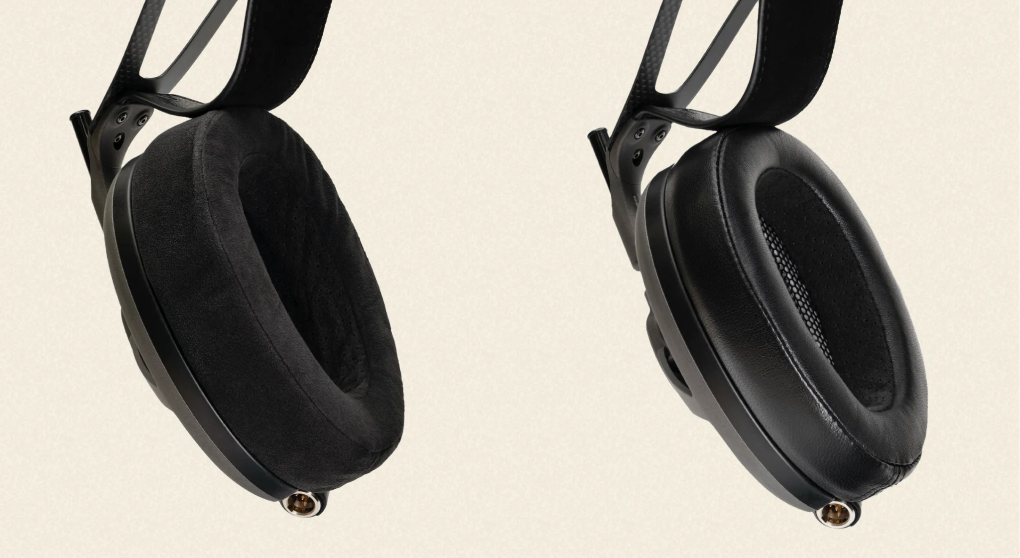 Meze Elite Alcantara and Hybrid earpad profile closeups mounted to chassis
