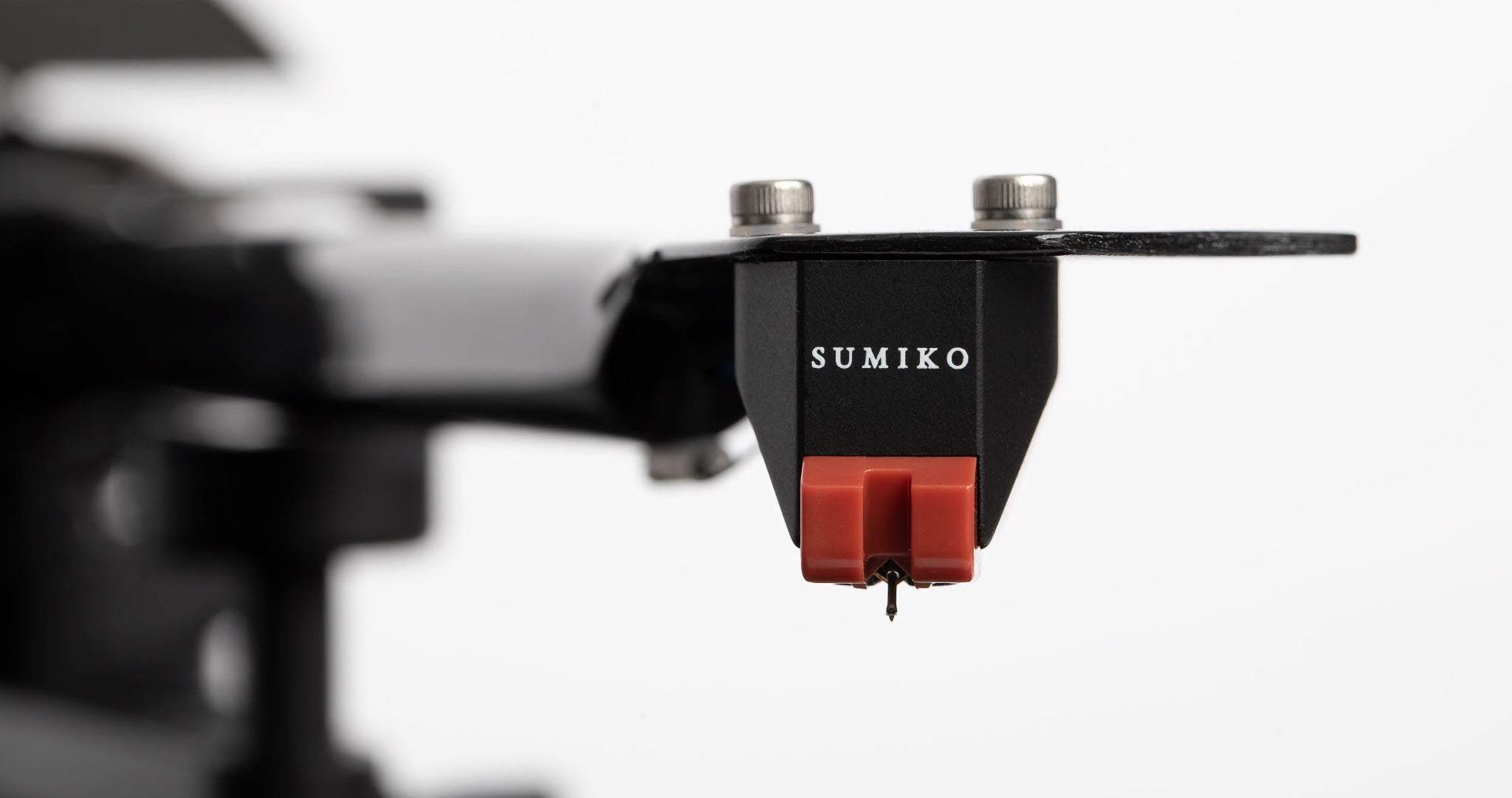 Sumiko Moonstone cartridge closeup mounted to Pro-Ject X8 tonearm
