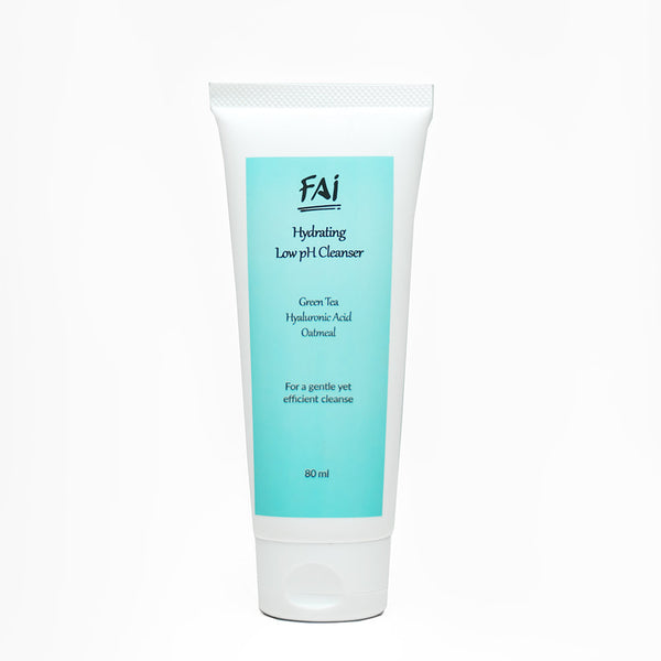 This is an image of FAI Hydrating Low PH Cleanser on www.sublimelife.in