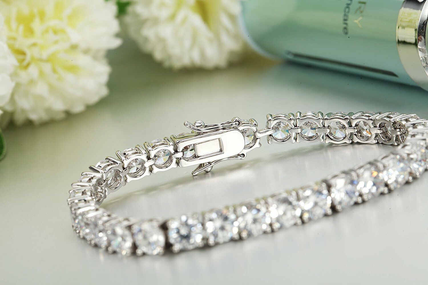 18 carat diamond tennis bracelet