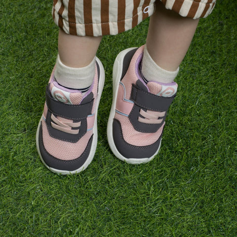 Soft Sole Shoes: Are They Good For Your Baby?