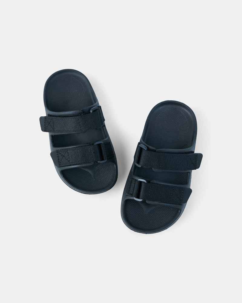 Atlas Slide - Black