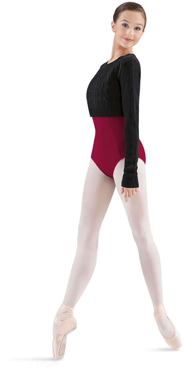 young dancer wearing pointe shoes