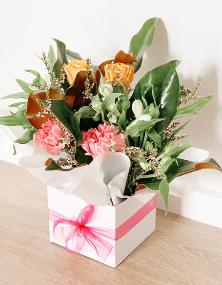 Same day flower delivery Toronto – Toronto flowers gifts - Traditional Flower Gifts