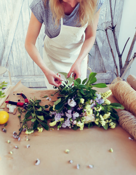 Horizontal Flower Arrangement Gifts Delivered to America