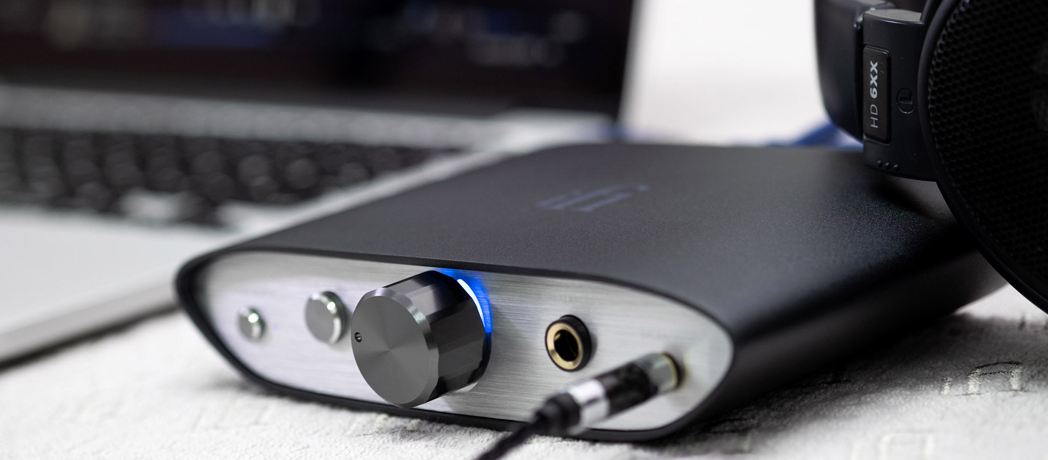 iFi ZEN DAC V2 Desktop USB DAC and headphone amplifier at Crutchfield