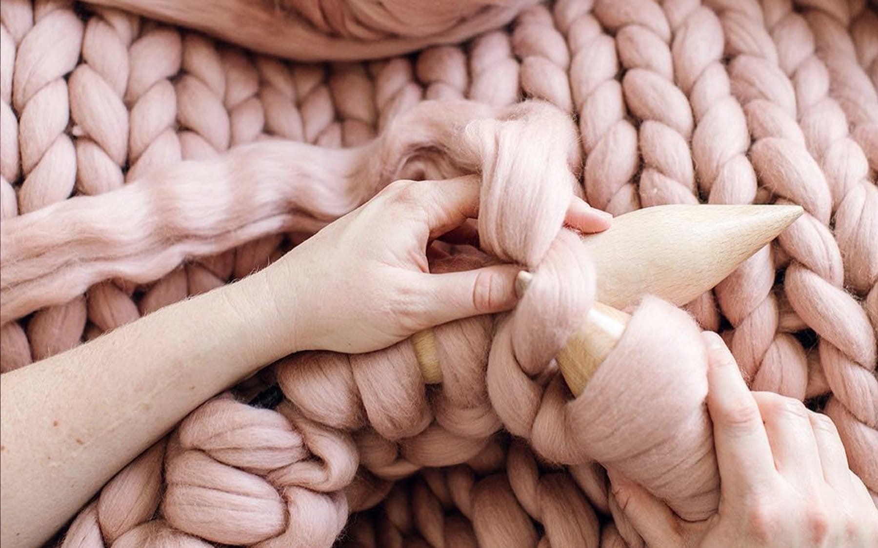 How Much Yarn Do You Need for an Arm Knitting Project?