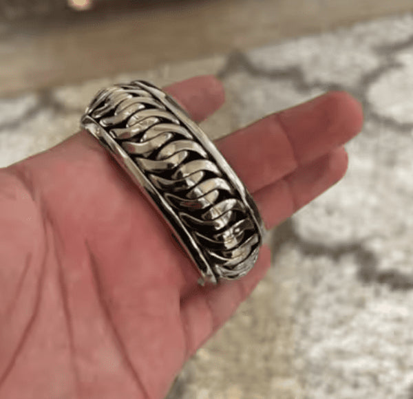 Making a bracelet out of stainless welding wire