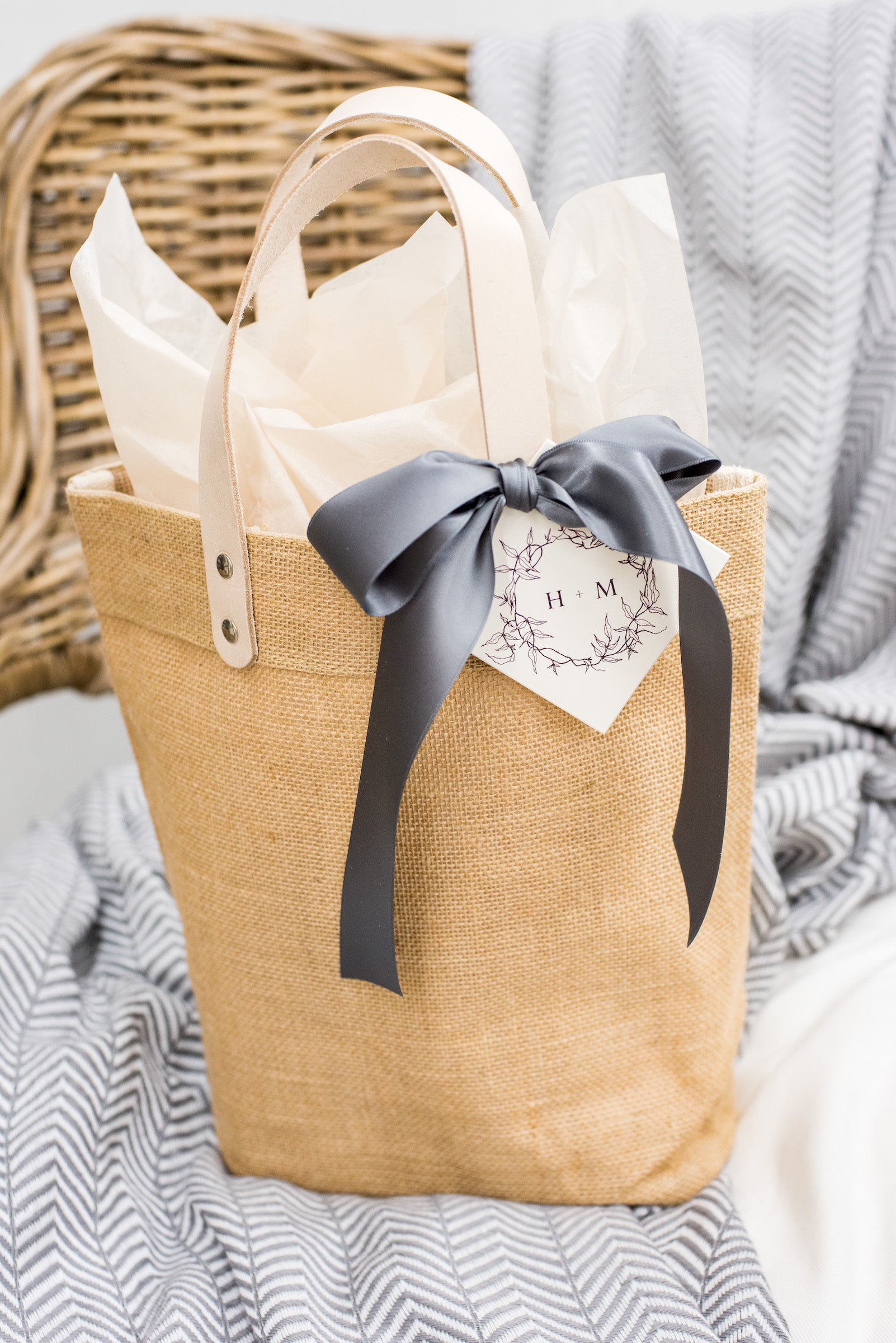 Small Jute Burlap Gift Bag Wedding Welcome Bag Wedding 