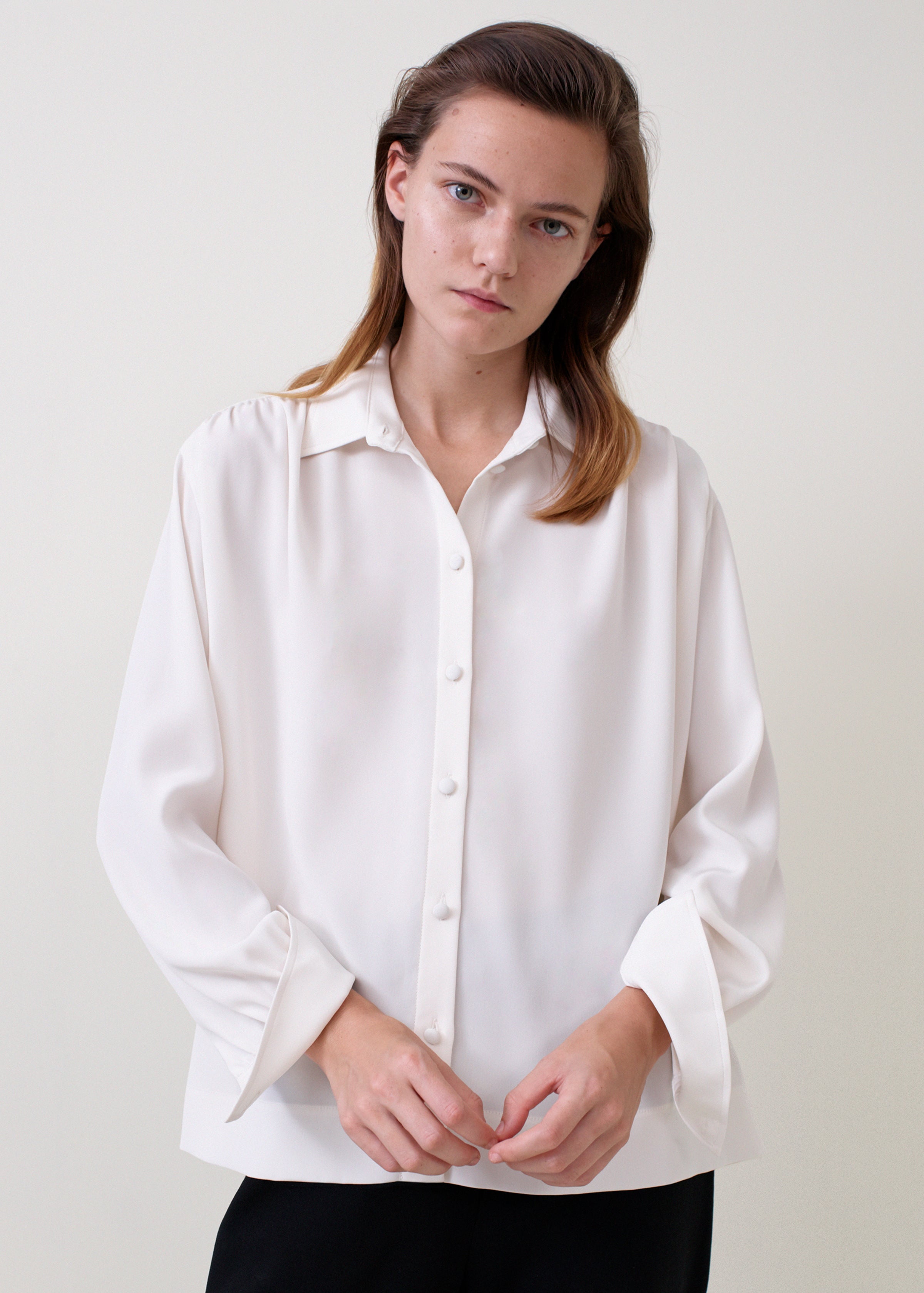 Ruched Buttondown Blouse - Ivory – Co Collections