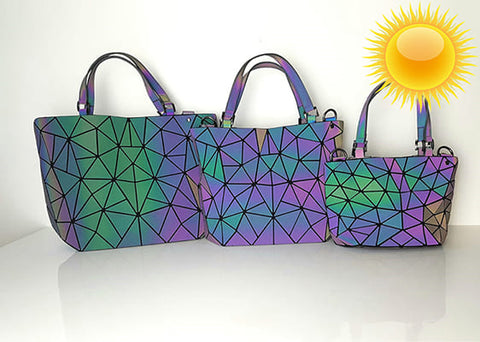 Lumiliu Chain +++ Color Changing Crossbody Bag
