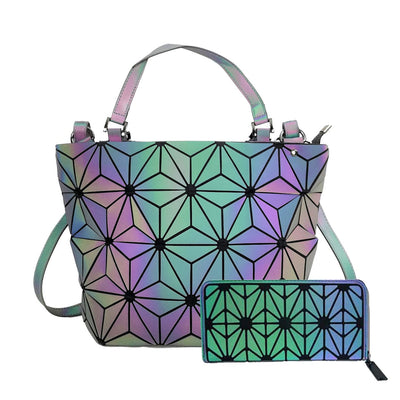 Lumiliu Criss Cross +++ A Color Changing Handbag