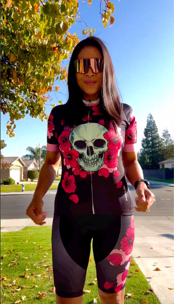 A Women Wearing Skull Flowers | Women's Short Sleeve Cycling Jersey