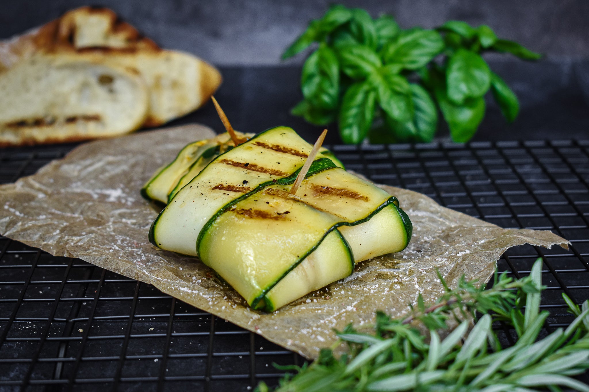 Vegane Zucchini-Päckchen vom Grill  mit Jackfruitfüllung | Kochen mit JACKY F. Bio-Jackfruit