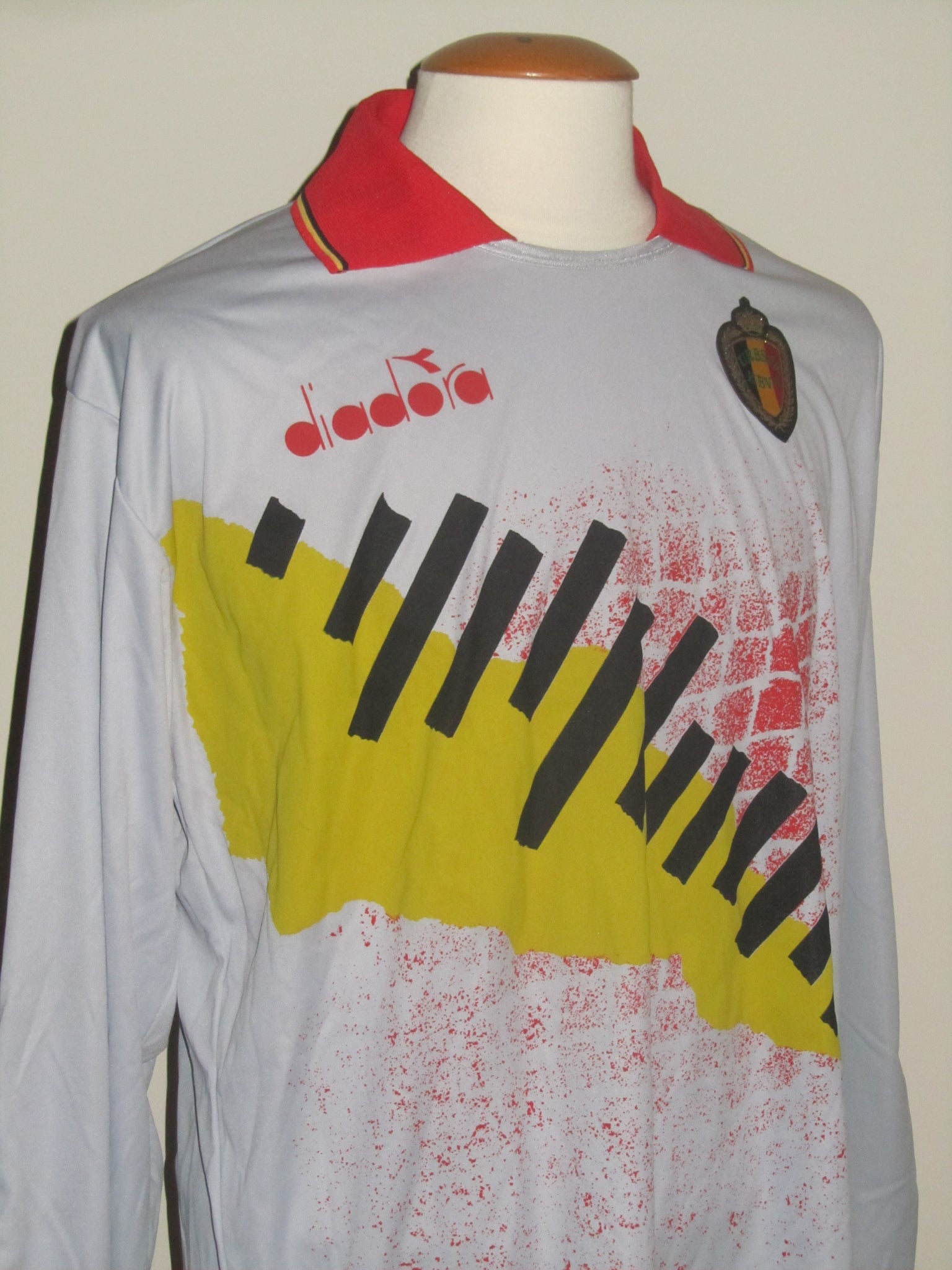 Malen plan ervaring Rode Duivels 1992-93 keeper shirt (new with tags) – Belgian Football  Classics