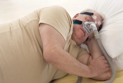 sleep apnea man with mask