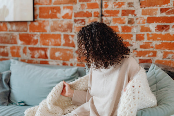 how to use a weighted blanket correctly