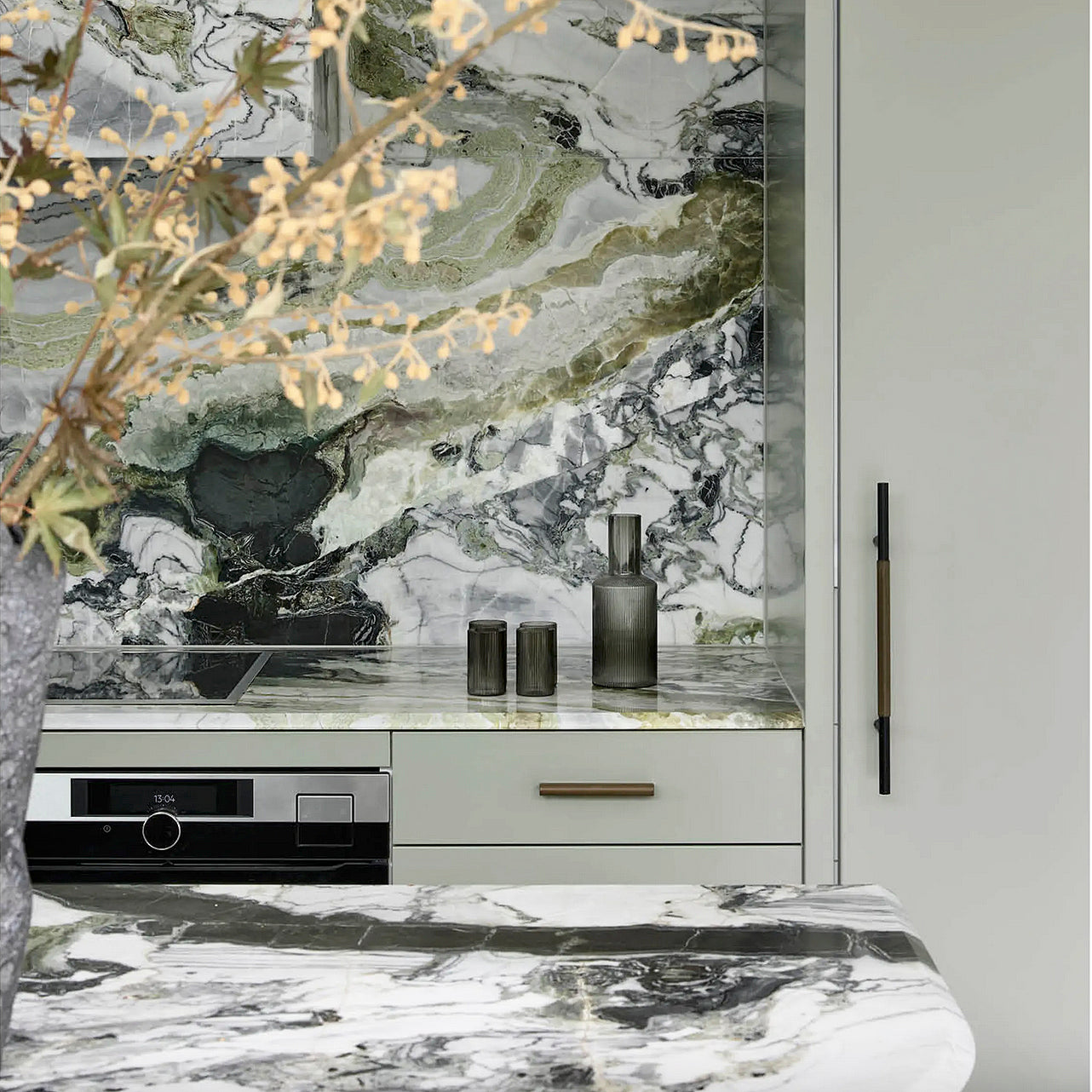 Safari Journal / Blog by Safari Fusion | Pros & Cons of Marble Benchtops by Shear & Wood | Melbourne Suburban Home by Luke Fry | Image via The Design Files