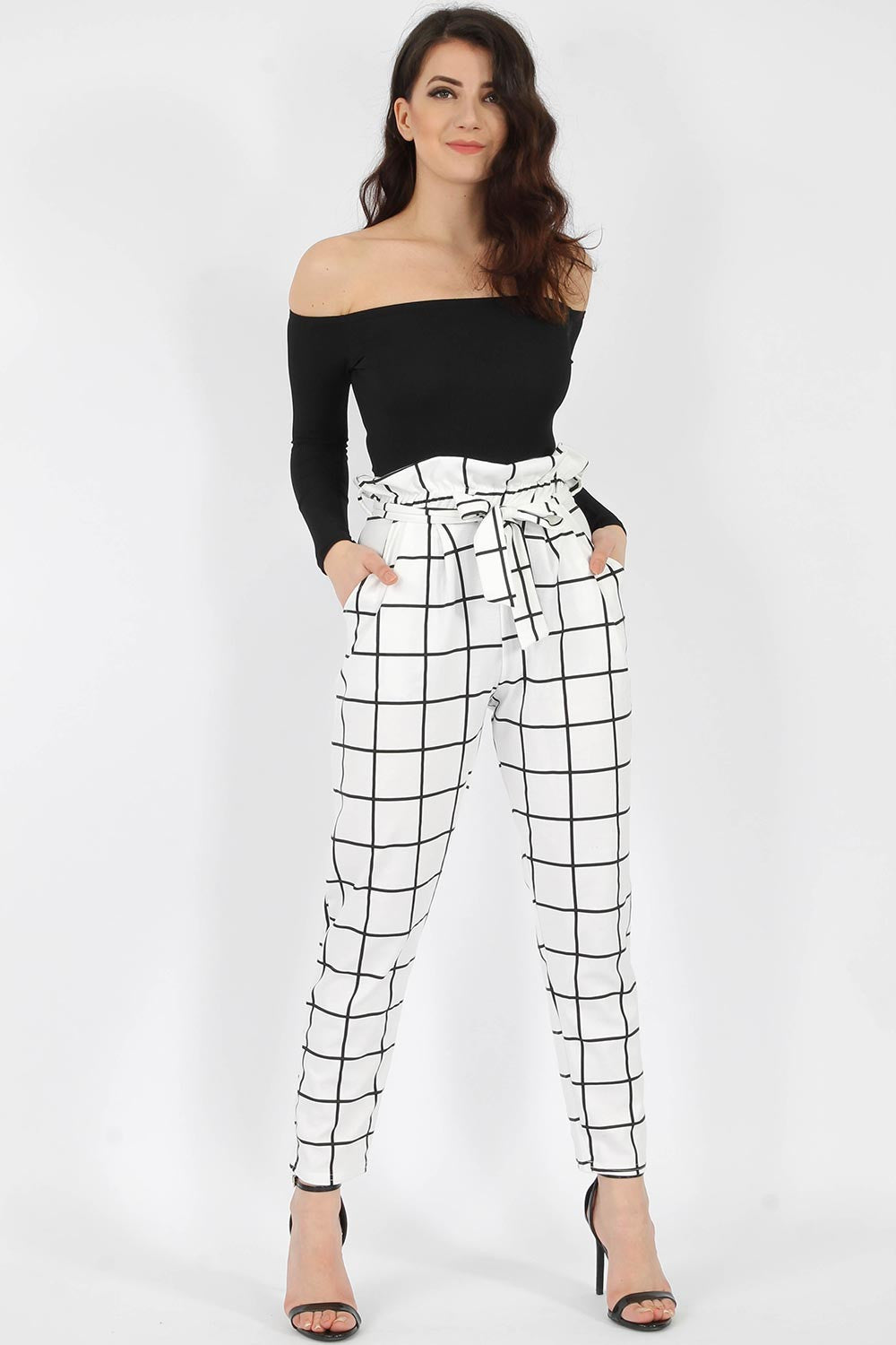 white cigarette trousers outfit