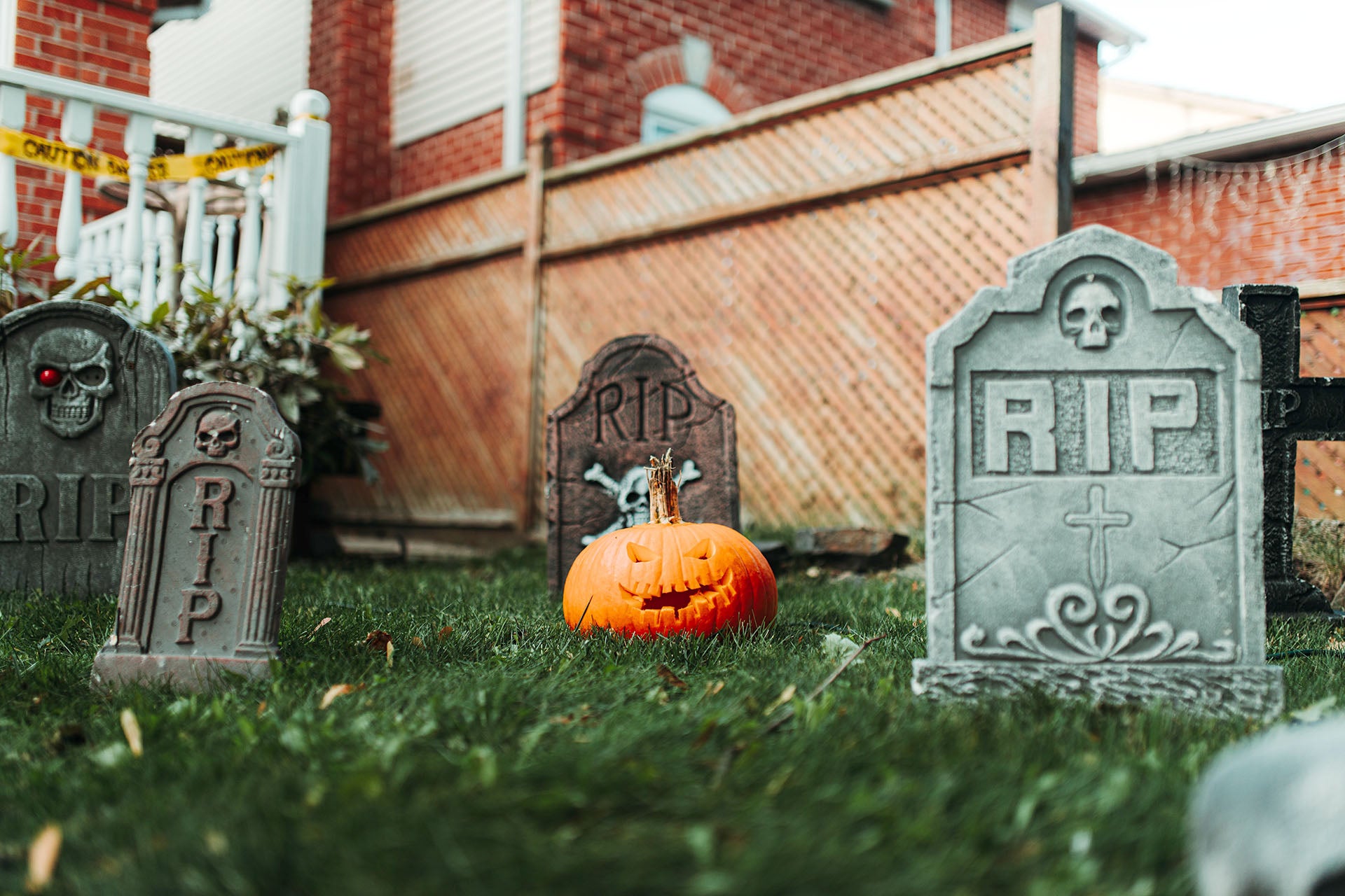 spook out your backyard with tombstones and pumpkins