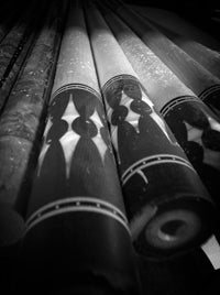 Viking Pool Cue Black&White
