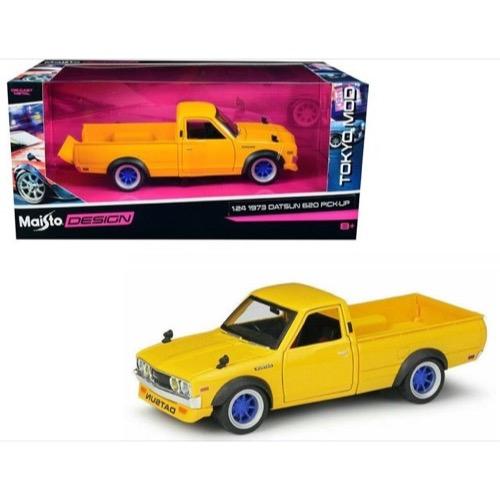 Maisto 32528 1/24 Design Tokyo Modern 1973 Datsun 620 Pick-Up Diecast Car