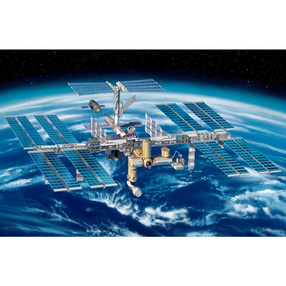 revell space station