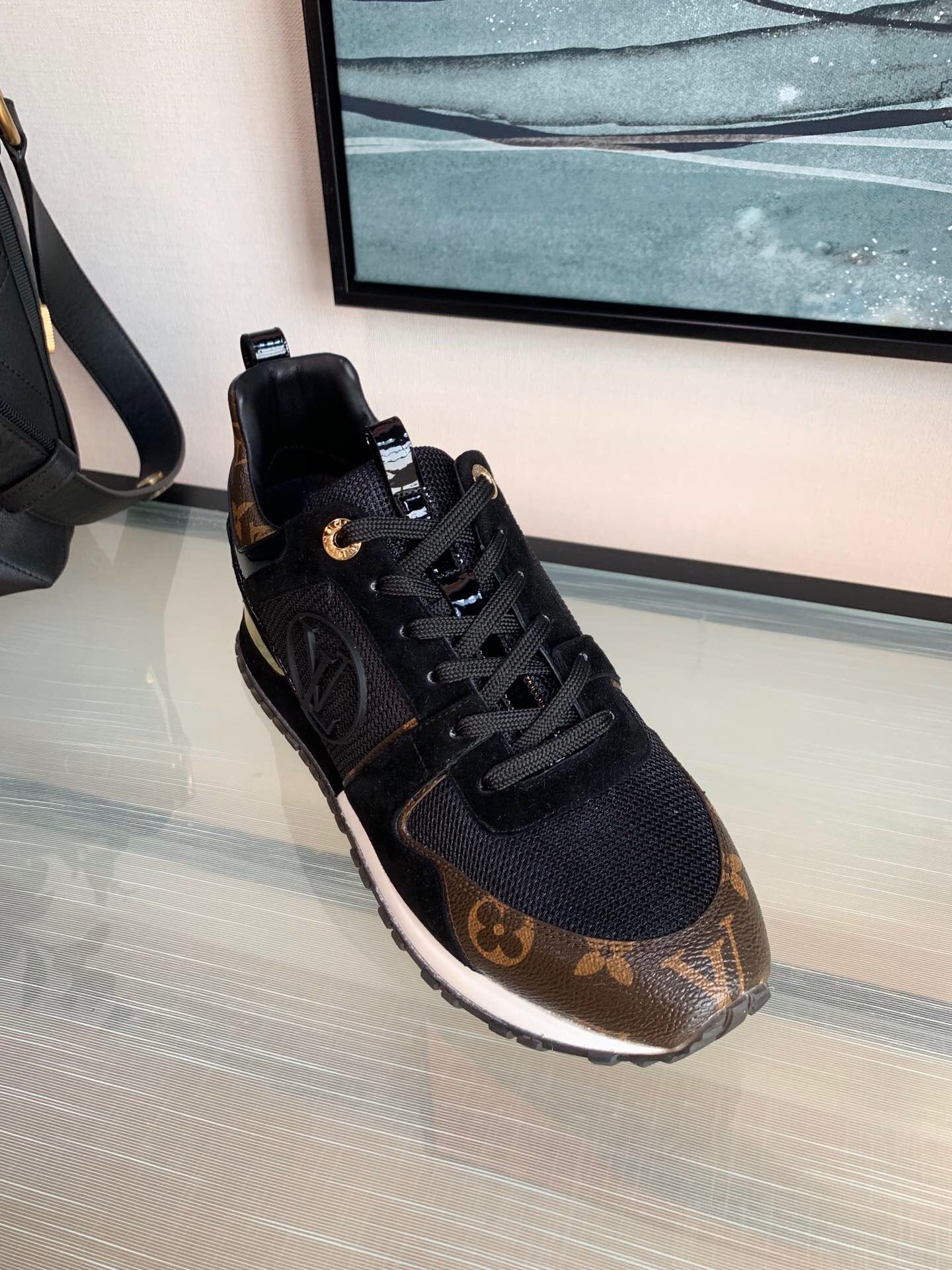 LV RUNAWAY SNEAKERS – vlixcogoods