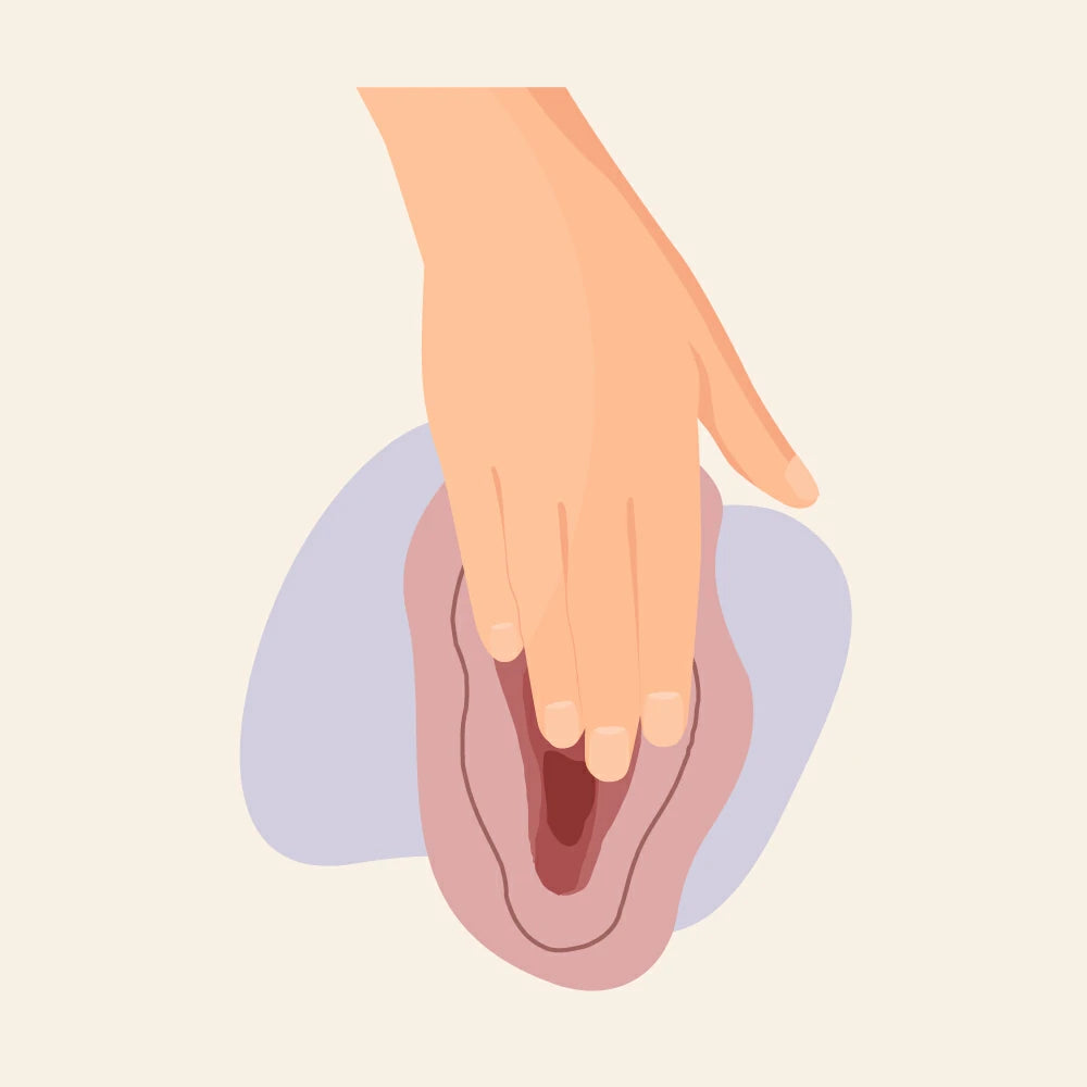 Gentle vulva cupping and stillness techniques for arousal.