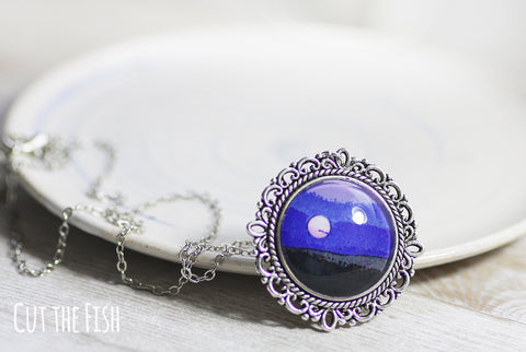 Full Moon Necklace vintage